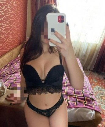 Воплощение соблазна и страсти. 💋
Мои услуги — погружение в беззаботный мир наслаждения: классический и эротический массаж, оральный и классический секс, ролевые игры и фетиш. Я всегда стремлюсь превзойти ожидания, и мои нежные руки и горячие губы способны дарить пик наслаждения.
Доверься мне, и я подарю тебе незабываемые ощущения, освежающие и дарящие эйфорию. Моя тайная личность и сексуальная аура покорят тебя с первого взгляда, открывая дверь в мир запретных фантазий.
Позволь себе освободиться от будничности и погрузиться в эстетику наслаждения. Мои горячие фото — подтверждение моего опыта и привлекательности. Живу в Москве, и могу легко организовать встречу в уютной гостинице или квартире. Воскреси огонь 🔥 своих желаний вместе со мной и получи истинное удовлетворение. 💖 Алина